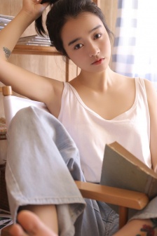 韩国美女组合下蹲舞
